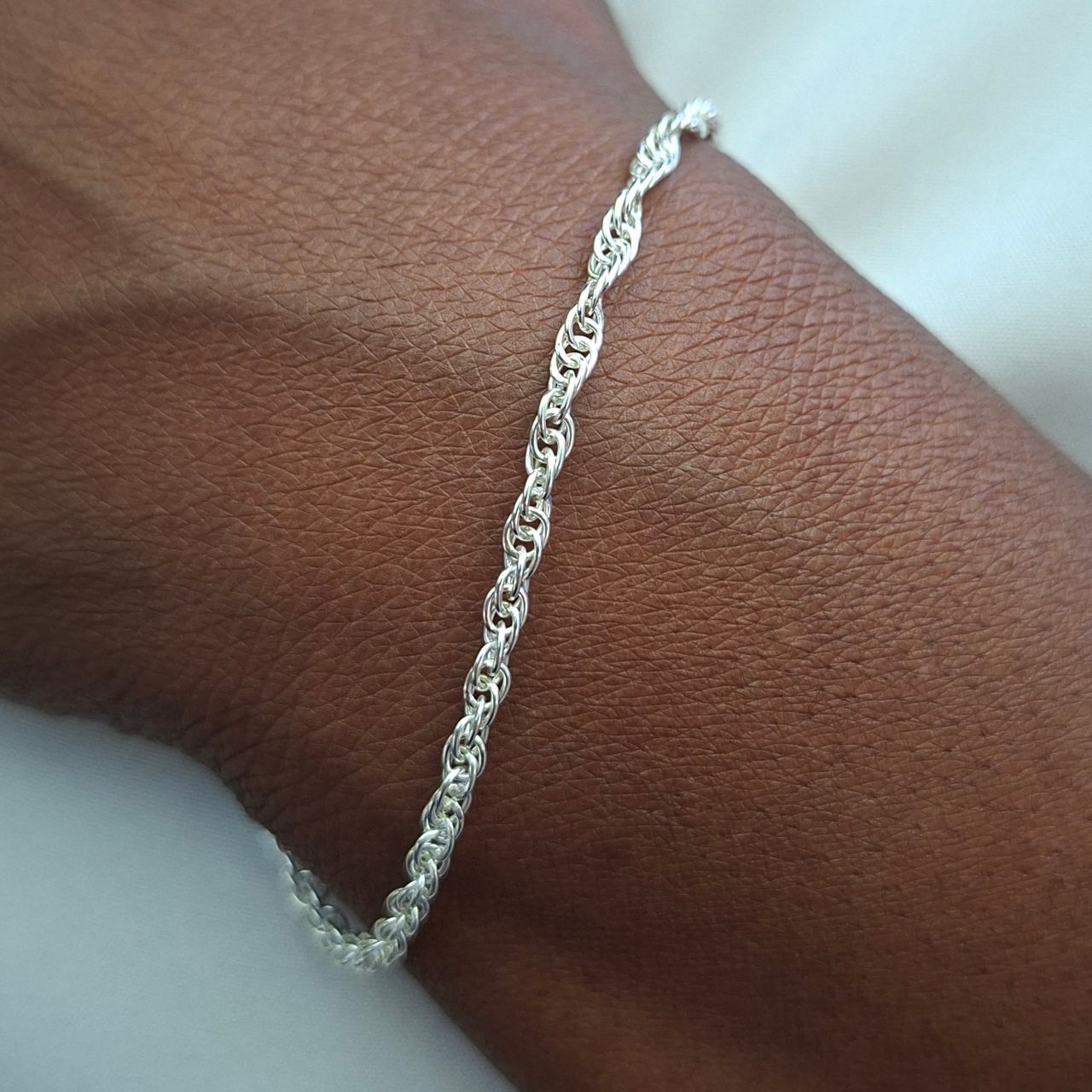 loose rope bracelet