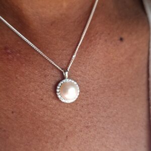freshwater pearl with cubic zirconia set