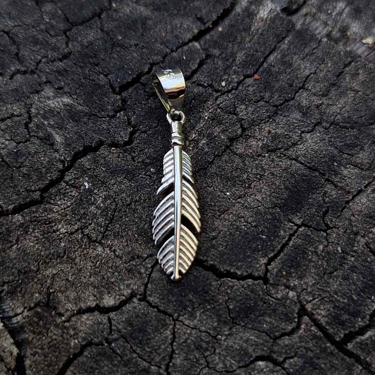 Feather Charm Sml