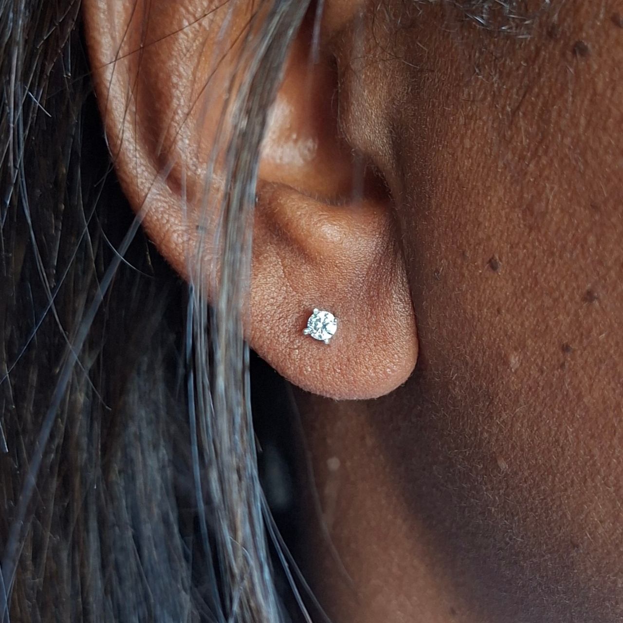 cubic zirconia studs 3mm
