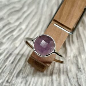 round amethyst ring