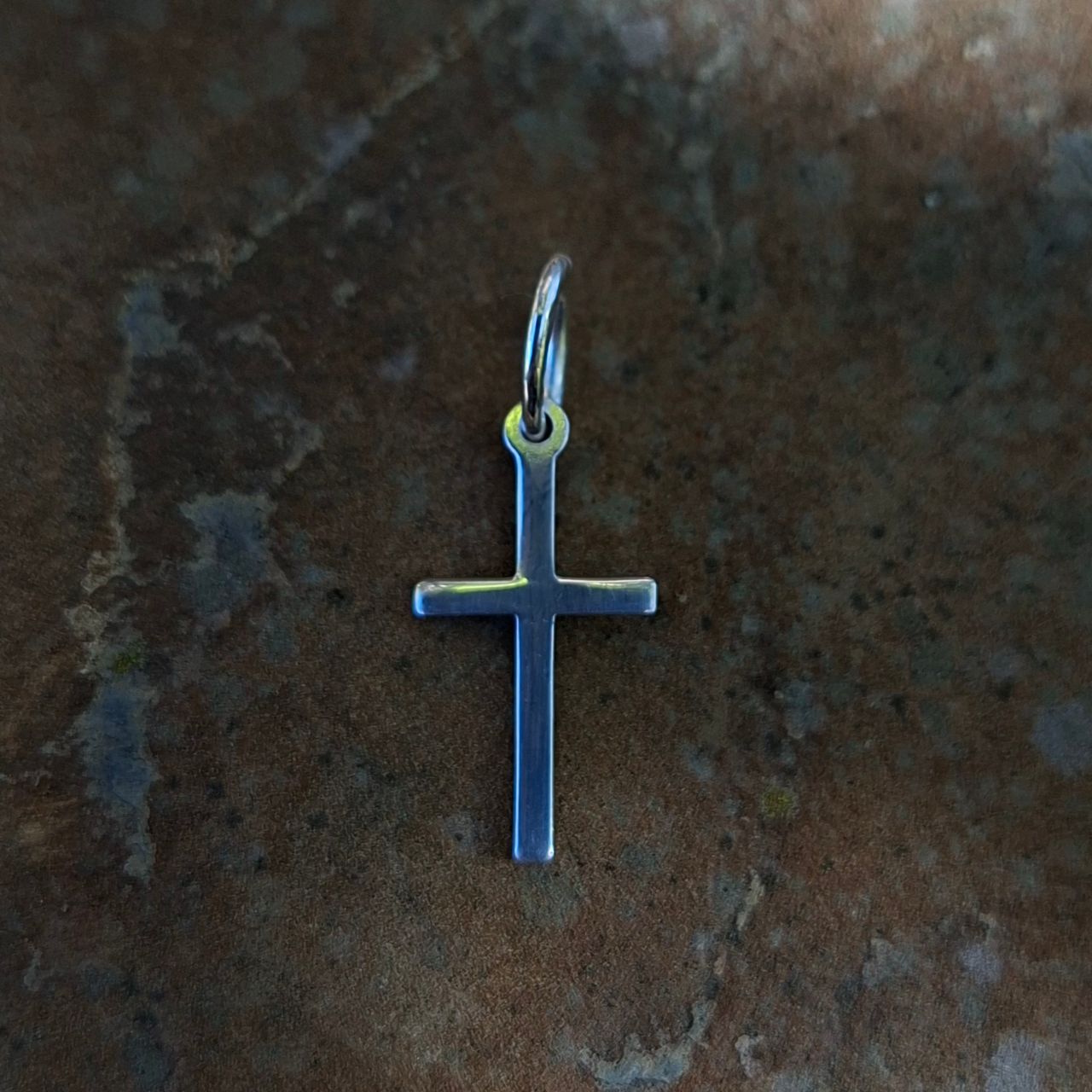 Cross Pendant 18mm