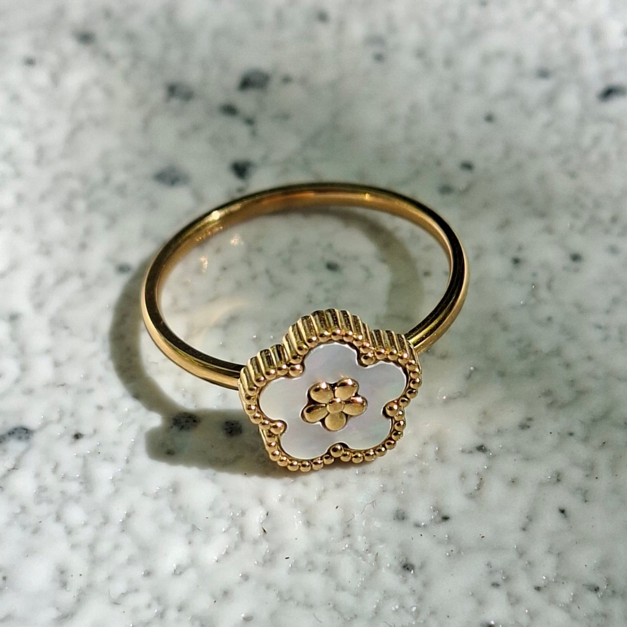 Gold Mother of Pearl Flower Ring SS