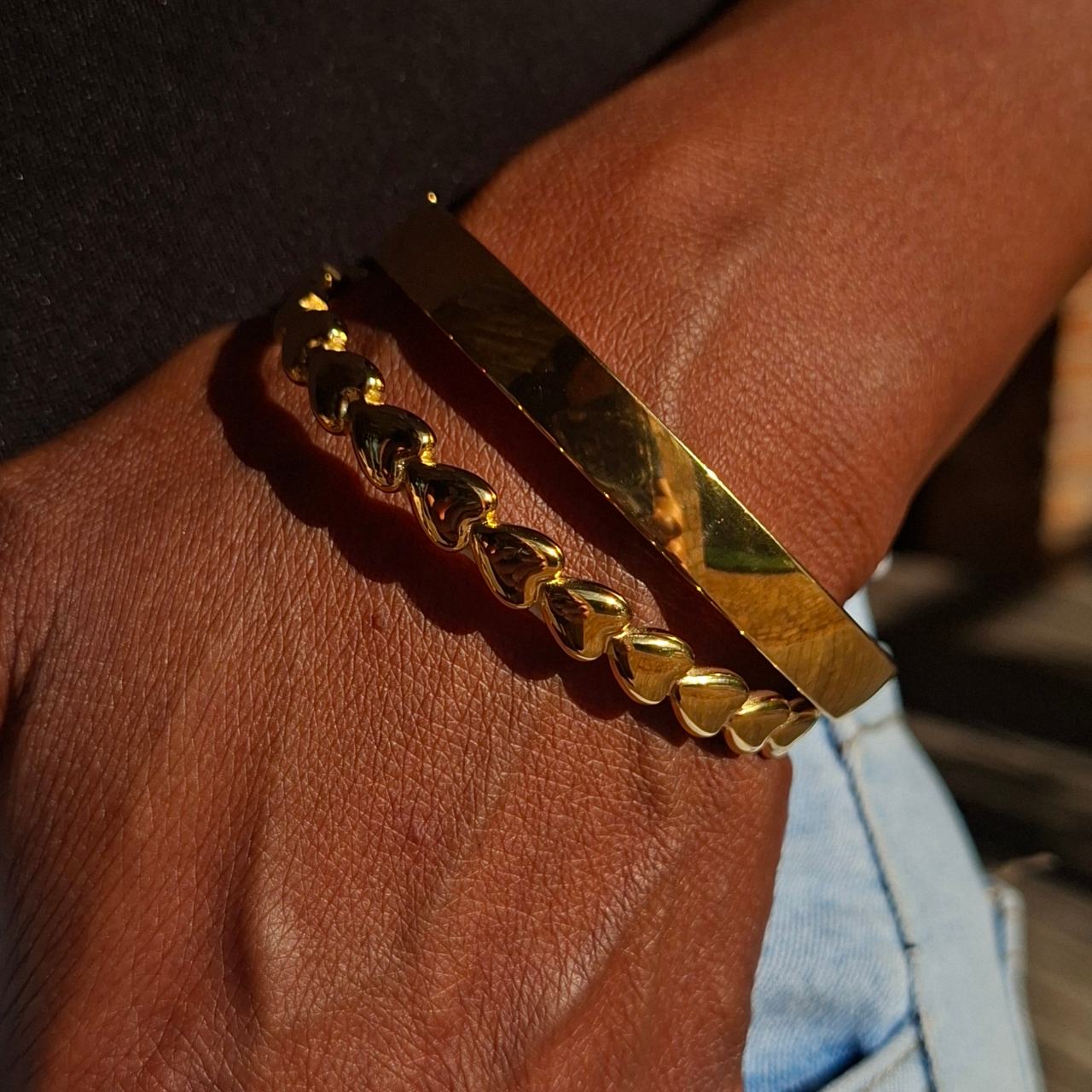 Heart Wreath Bangle Gold SS - Image 2