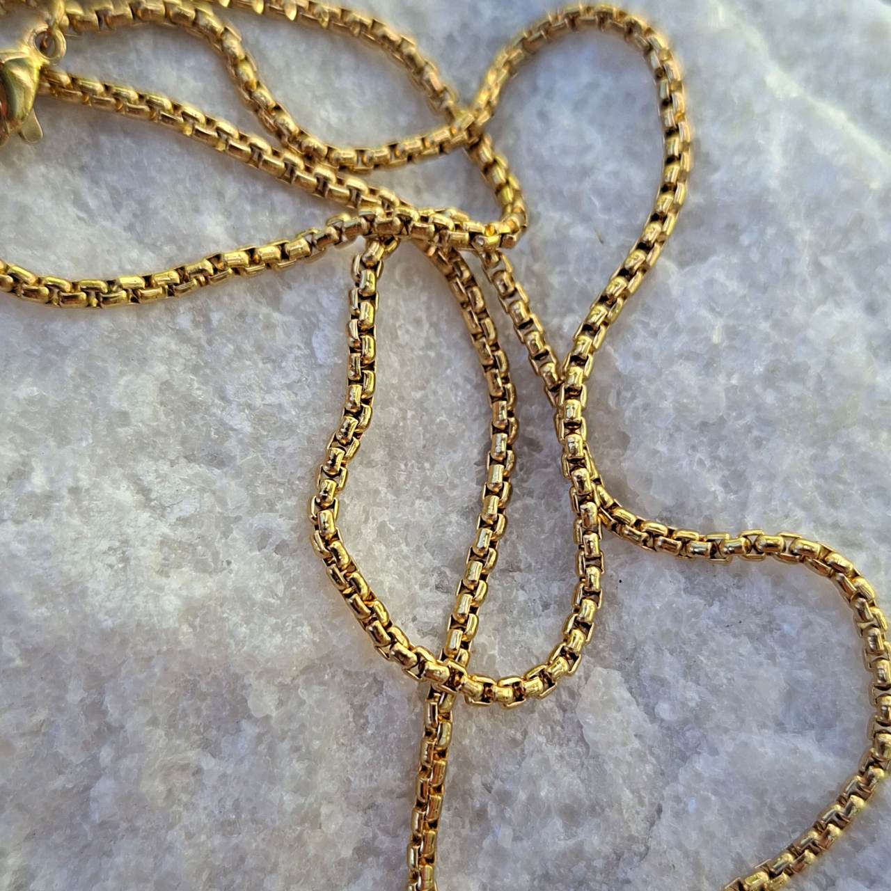 Thin Round Box Chain Gold SS