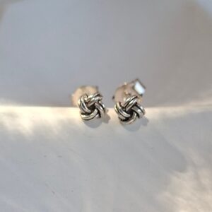 Flat Knot Studs