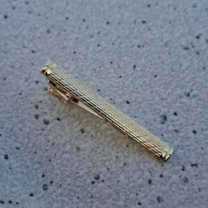 Gold Tie Pin Weave