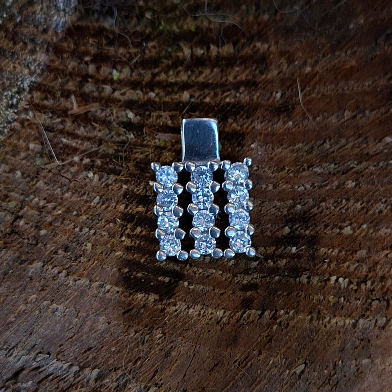 chunky square pendant with cz